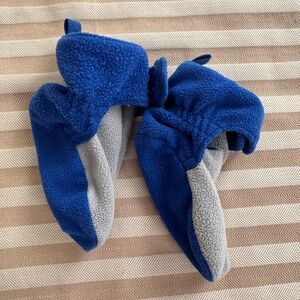 Luvable Friends Blue and Gray Cozy Booties